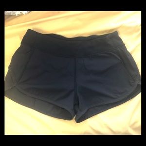 Ivivva Lululemon Black Speedy Short 14